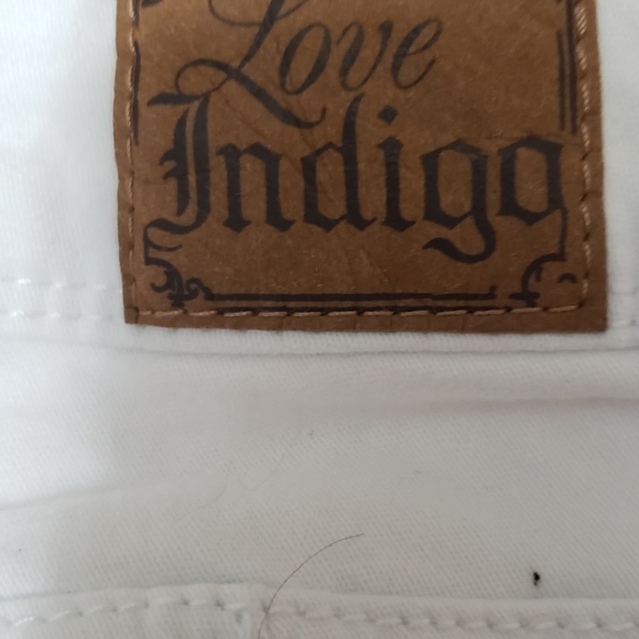 Capris - Picture 4 of 7